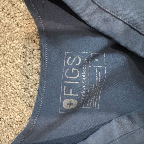 Figs Scrub Set - Picture 4 of 5